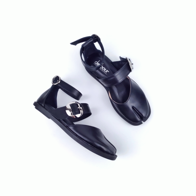 KEIKO TABI BLACK LEATHER RUBBER FLATS DEBOUR 