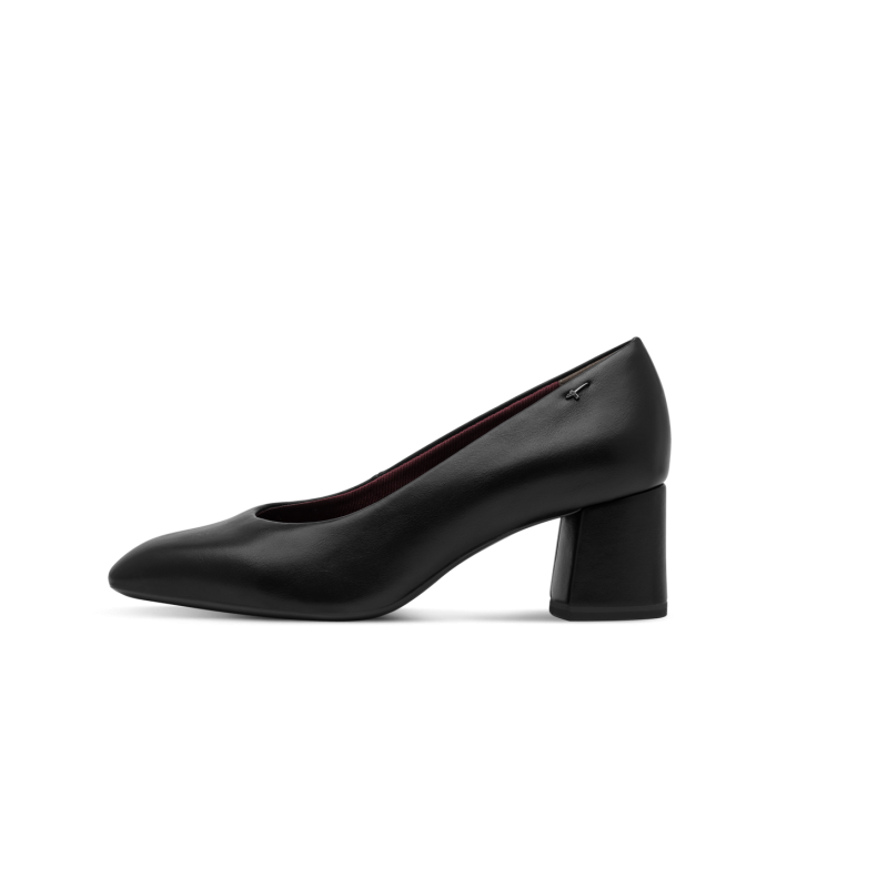 1-22407-41 BLACK PATENT TAMARIS
