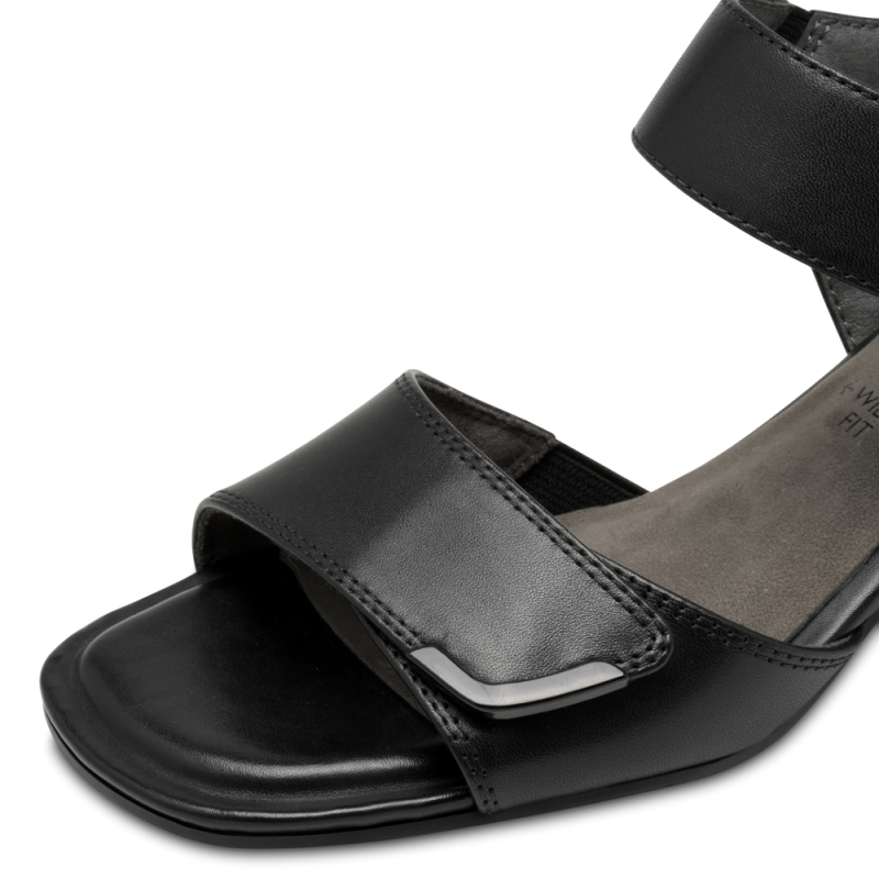 8-88317 BLACK NAPPA TAMARIS COMFORT 