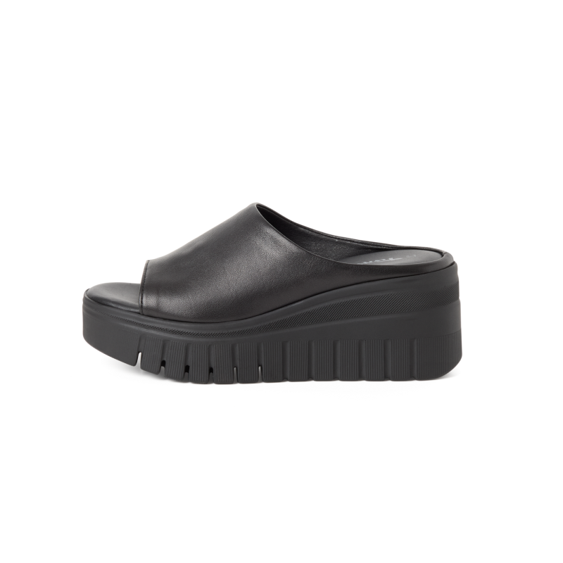 1-27206-46 BLACK TAMARIS