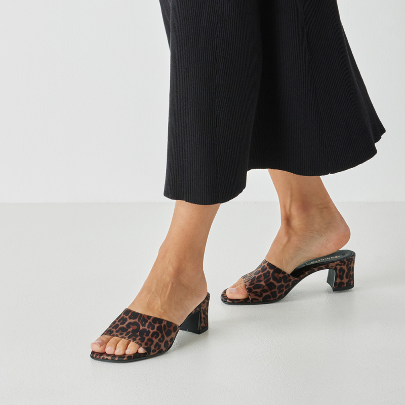 1-27229-46 LEOPARD TAMARIS