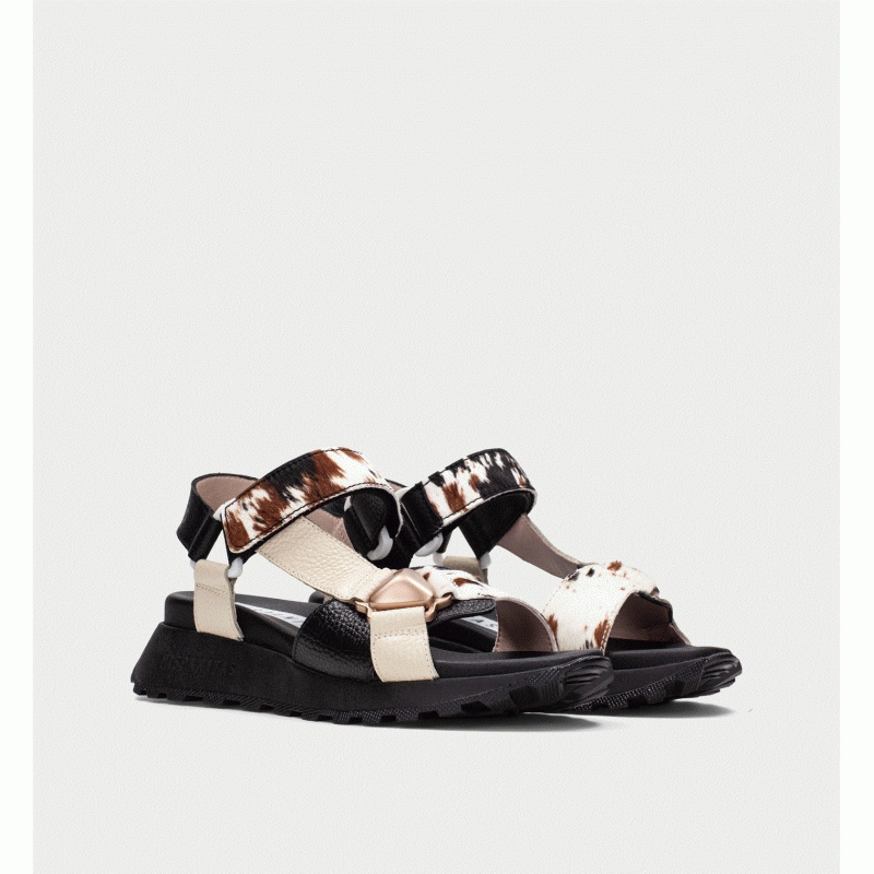 CHV264807 Sport Sandals ambar black pony Hispanitas 